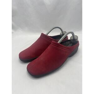 ECCO Light Vegetable Tanned Red Slip-On Comfort Loafers Shoes Womens Sz EUR 40